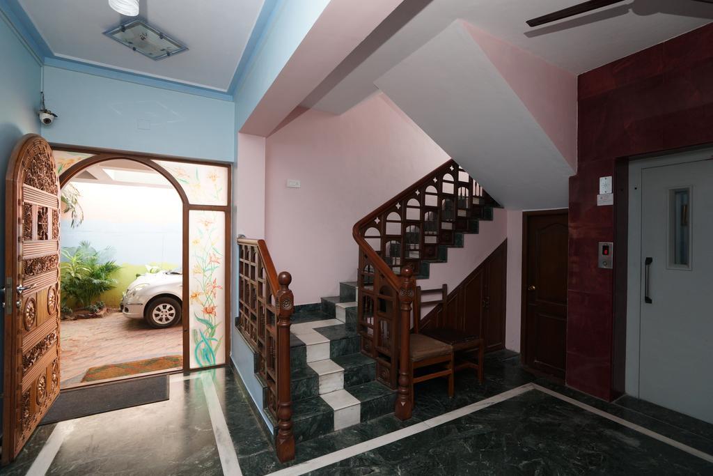 Lloyds Serviced Apartments,Krishna Street,T Nagar Chennai Ngoại thất bức ảnh